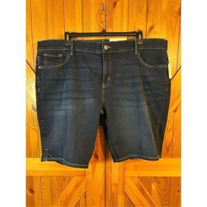 Liz Claiborne Sara Dark Wash Mid Rise Short Sz 22W Nwt (0200)